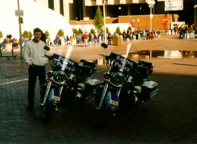 id121-417_03.jpg