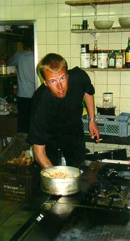 id121-514_09.jpg (14976 Byte)